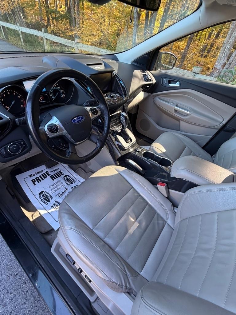 Ford Escape Titanium 4WD 2015