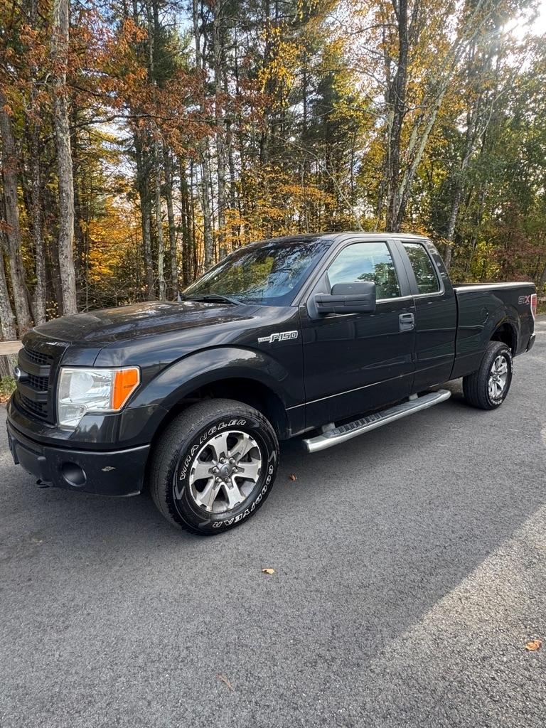 Ford F-150 XL SuperCab 8-ft. Bed 4WD 2014