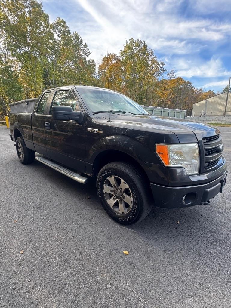Ford F-150 XL SuperCab 8-ft. Bed 4WD 2014