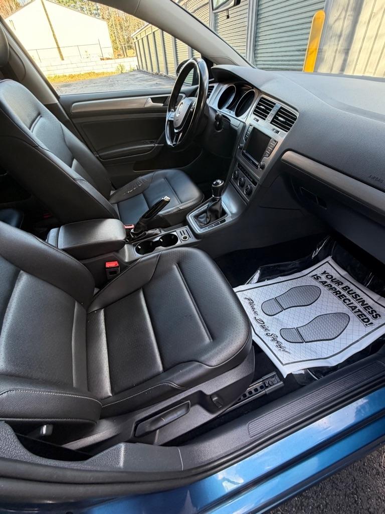 Volkswagen Golf TSI S 5M 2017