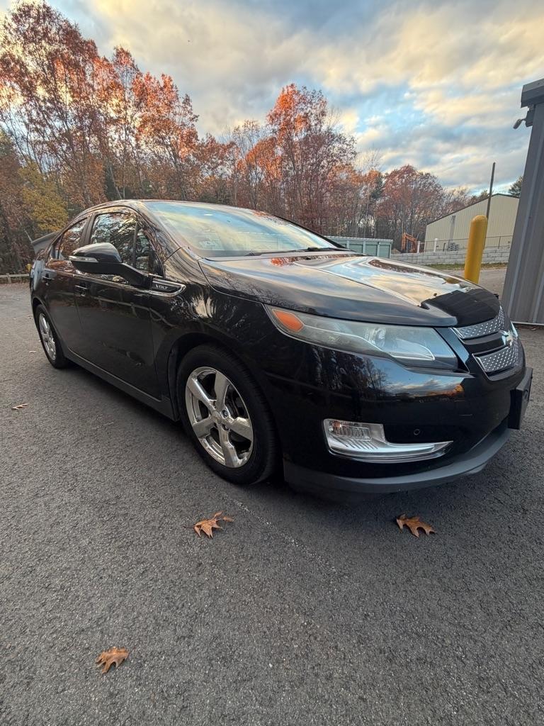 Chevrolet Volt Base 2011