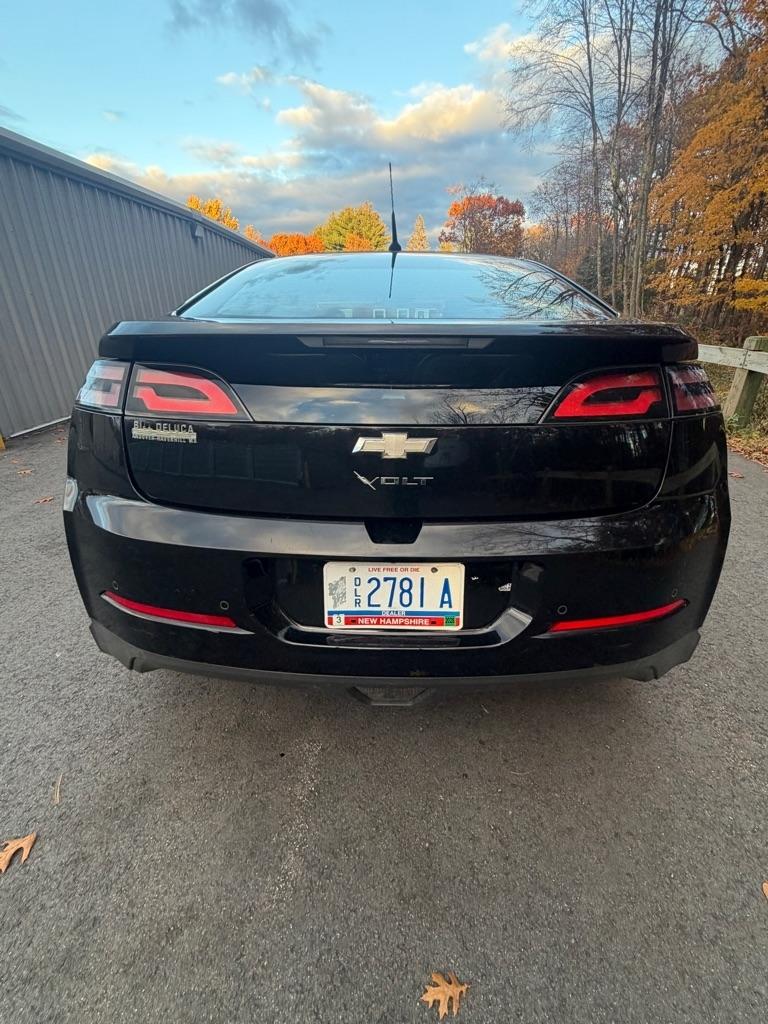 Chevrolet Volt Base 2011
