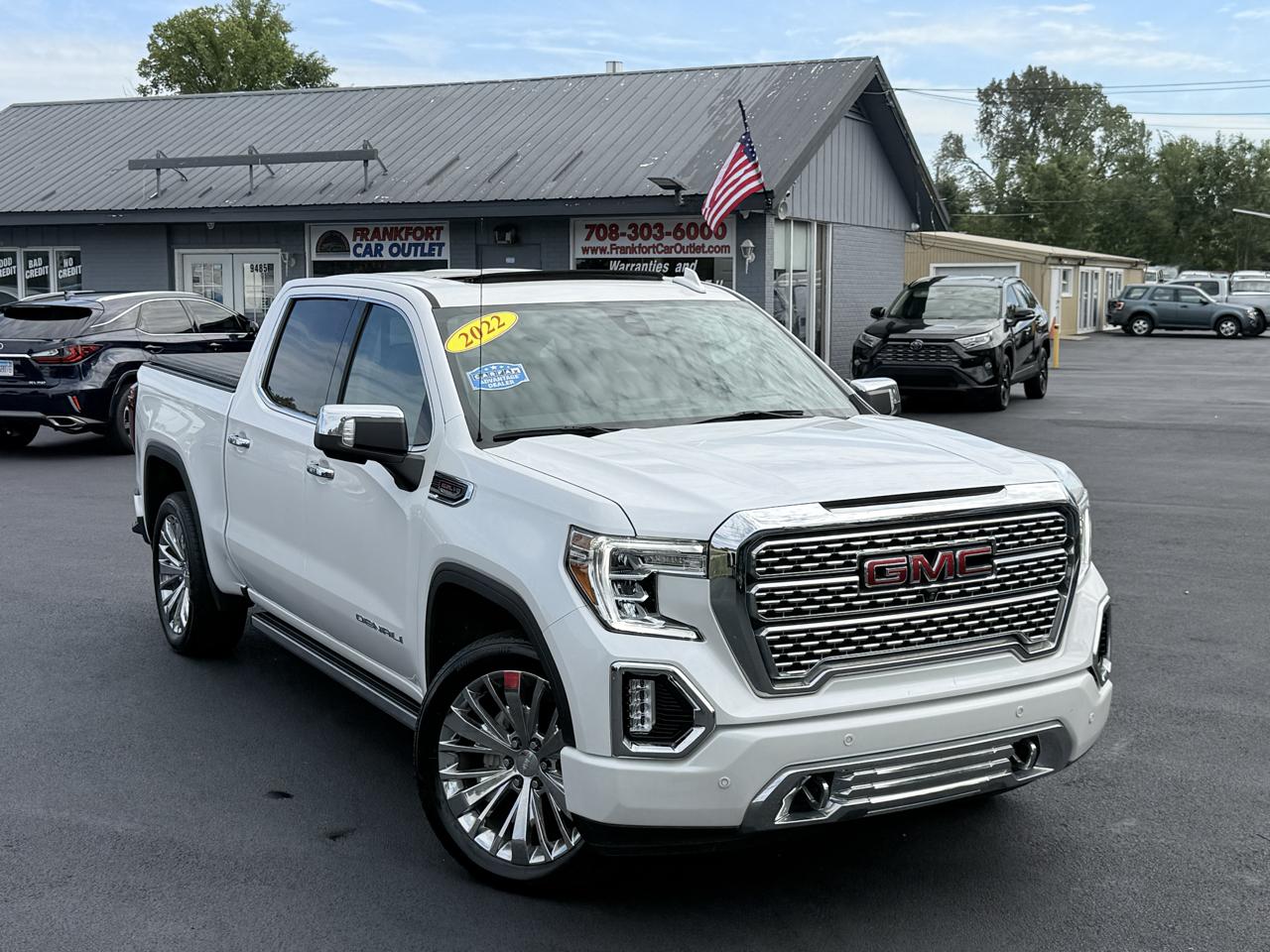 GMC Sierra Denali AWD Crew Cab 143.5" 2022