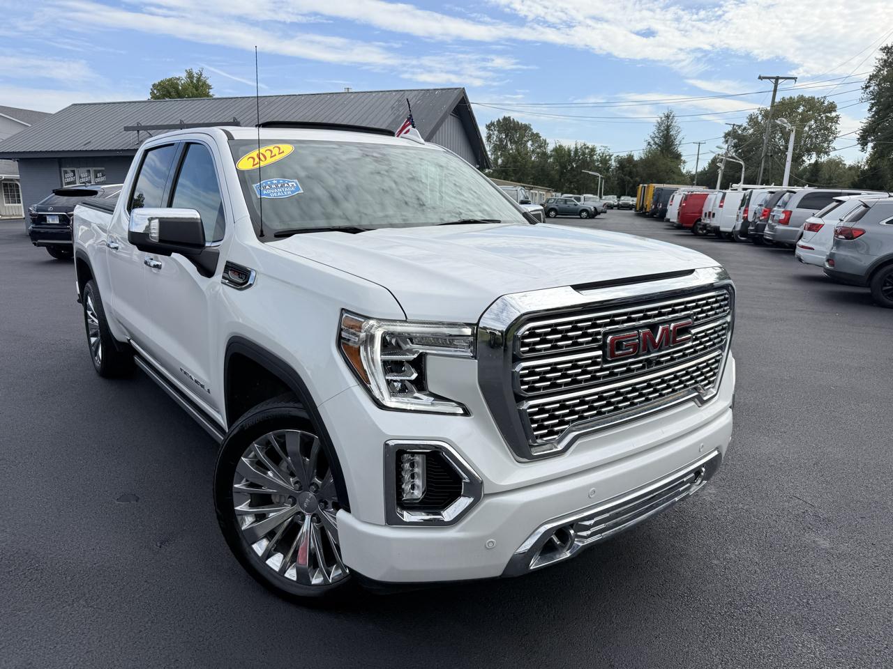 GMC Sierra Denali AWD Crew Cab 143.5" 2022