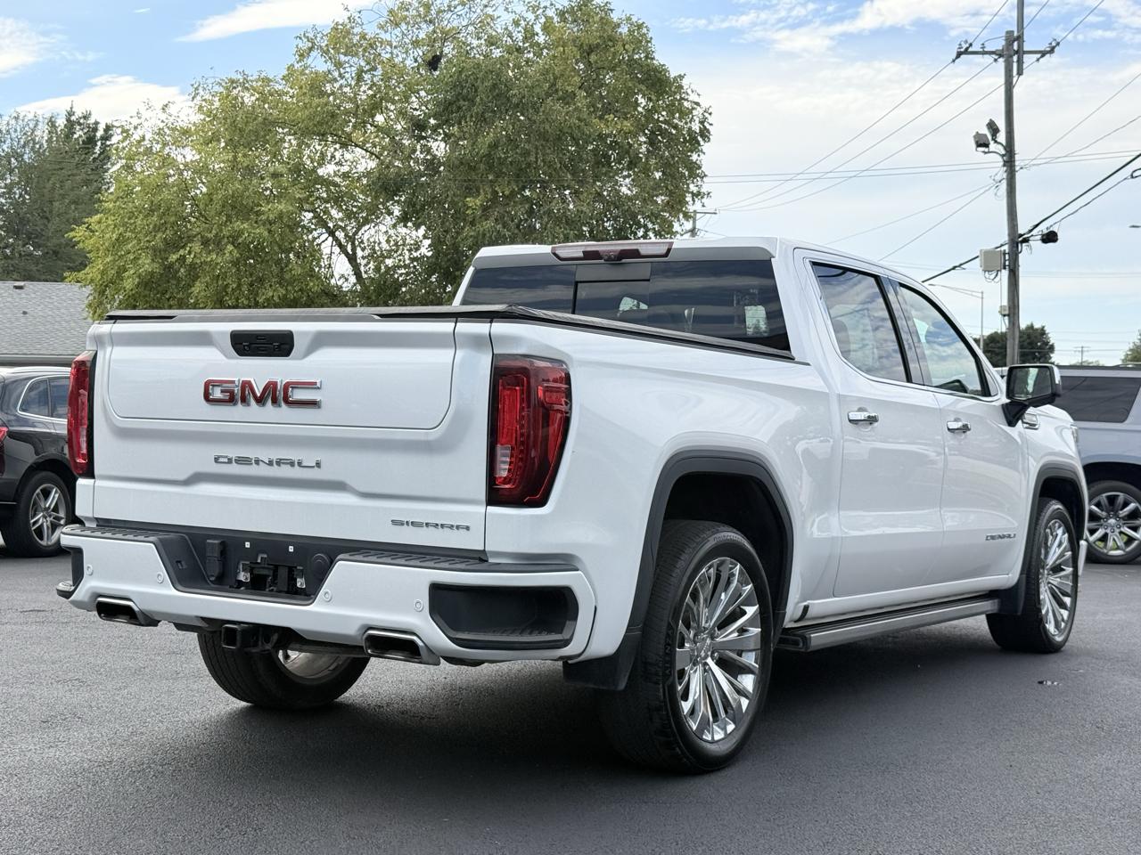 GMC Sierra Denali AWD Crew Cab 143.5" 2022