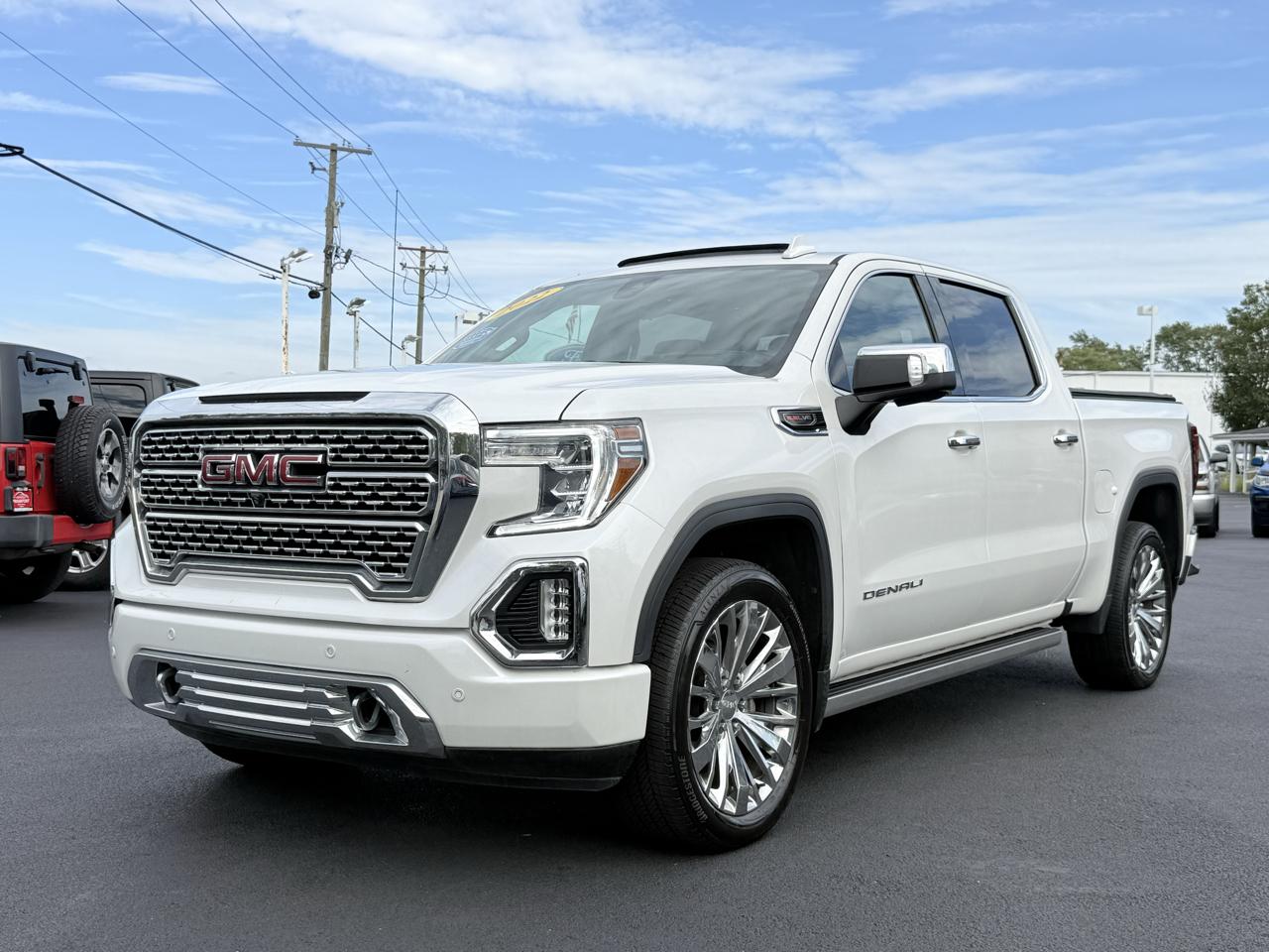 GMC Sierra Denali AWD Crew Cab 143.5" 2022