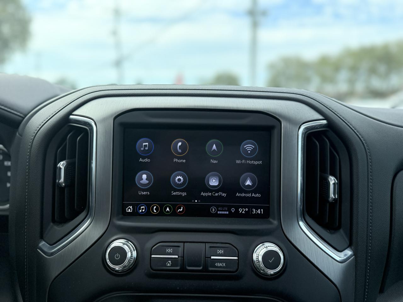 GMC Sierra Denali AWD Crew Cab 143.5" 2022