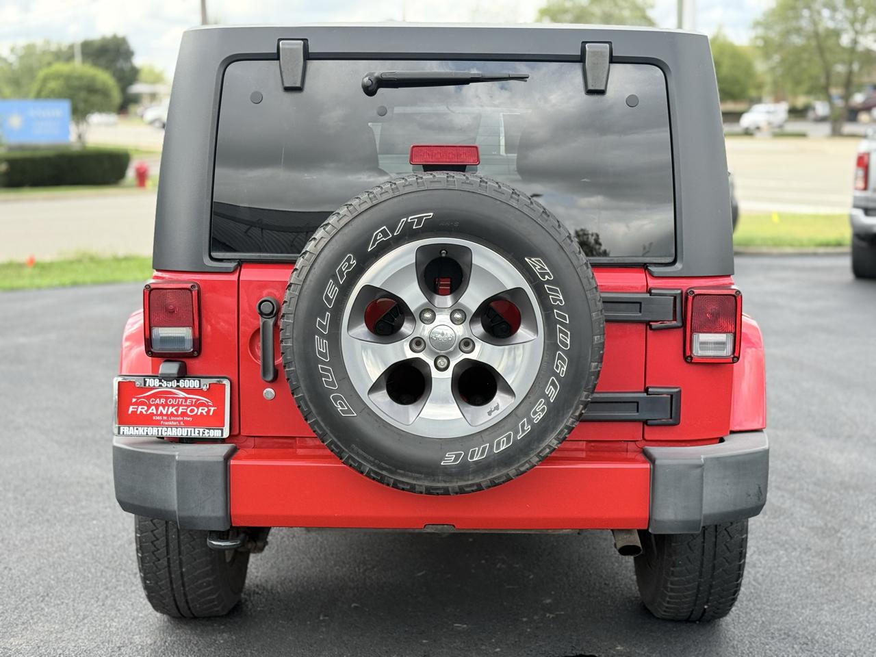 Jeep Wrangler Unlimited 4WD 4dr Sahara 2016