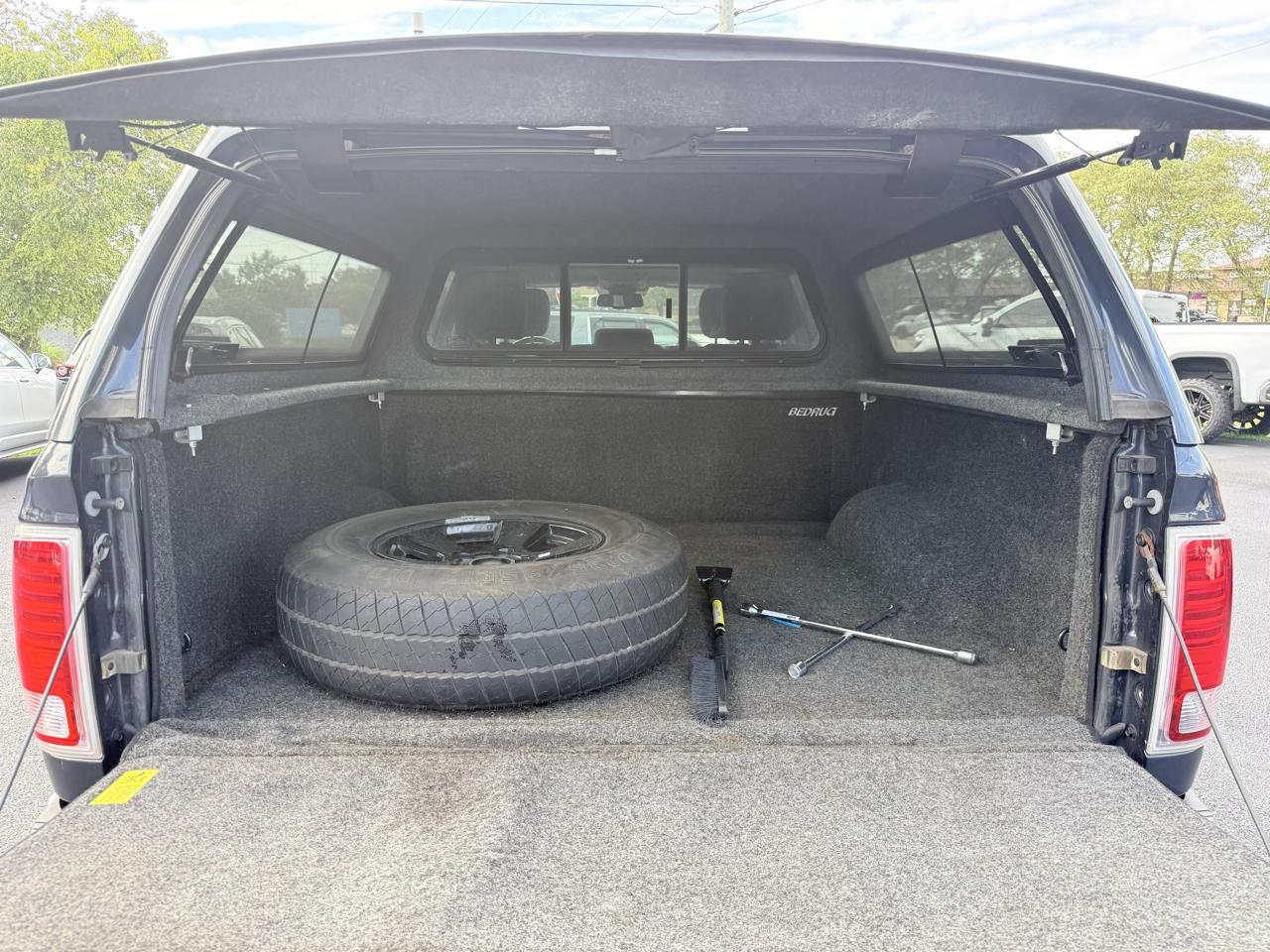 RAM 1500 4WD Crew Cab 140.5" Laramie 2016