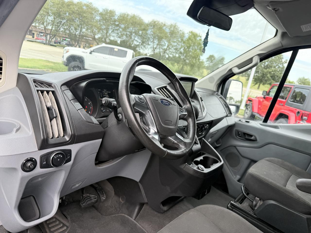 Ford Transit Wagon T-350 148" Low Roof XLT Sliding RH Dr 2017