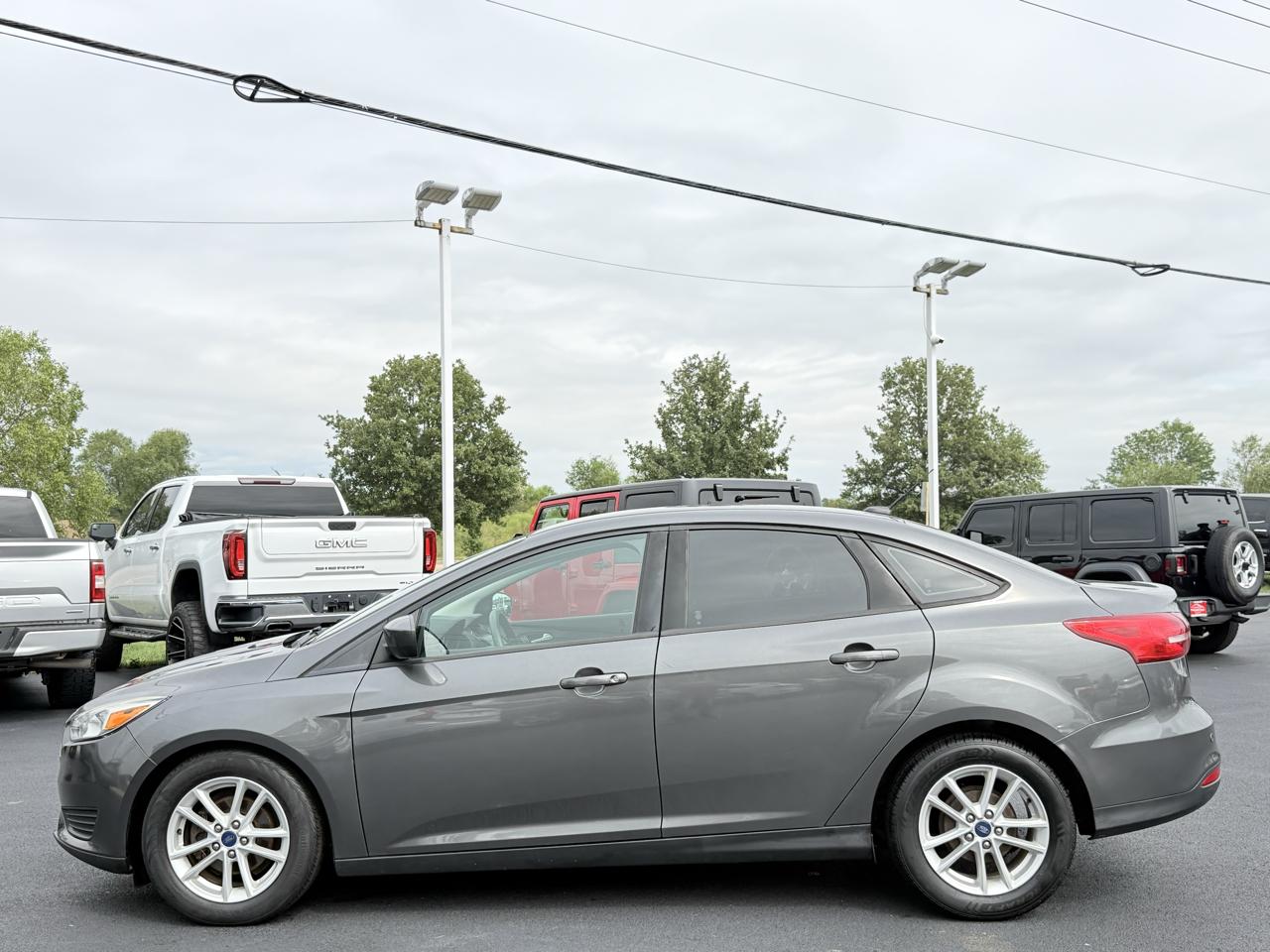 Ford Focus SE Sedan 2018