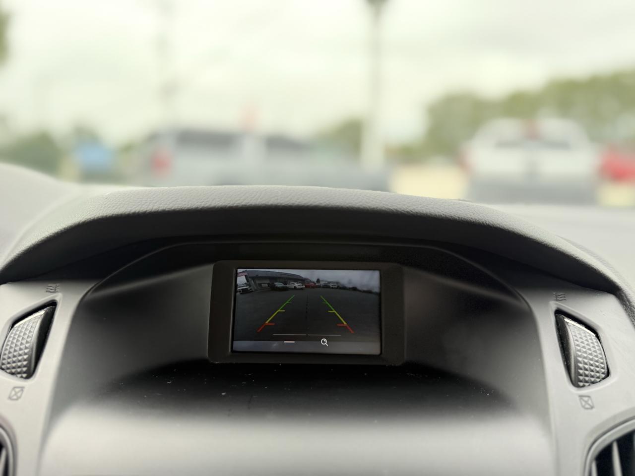 Ford Focus SE Sedan 2018