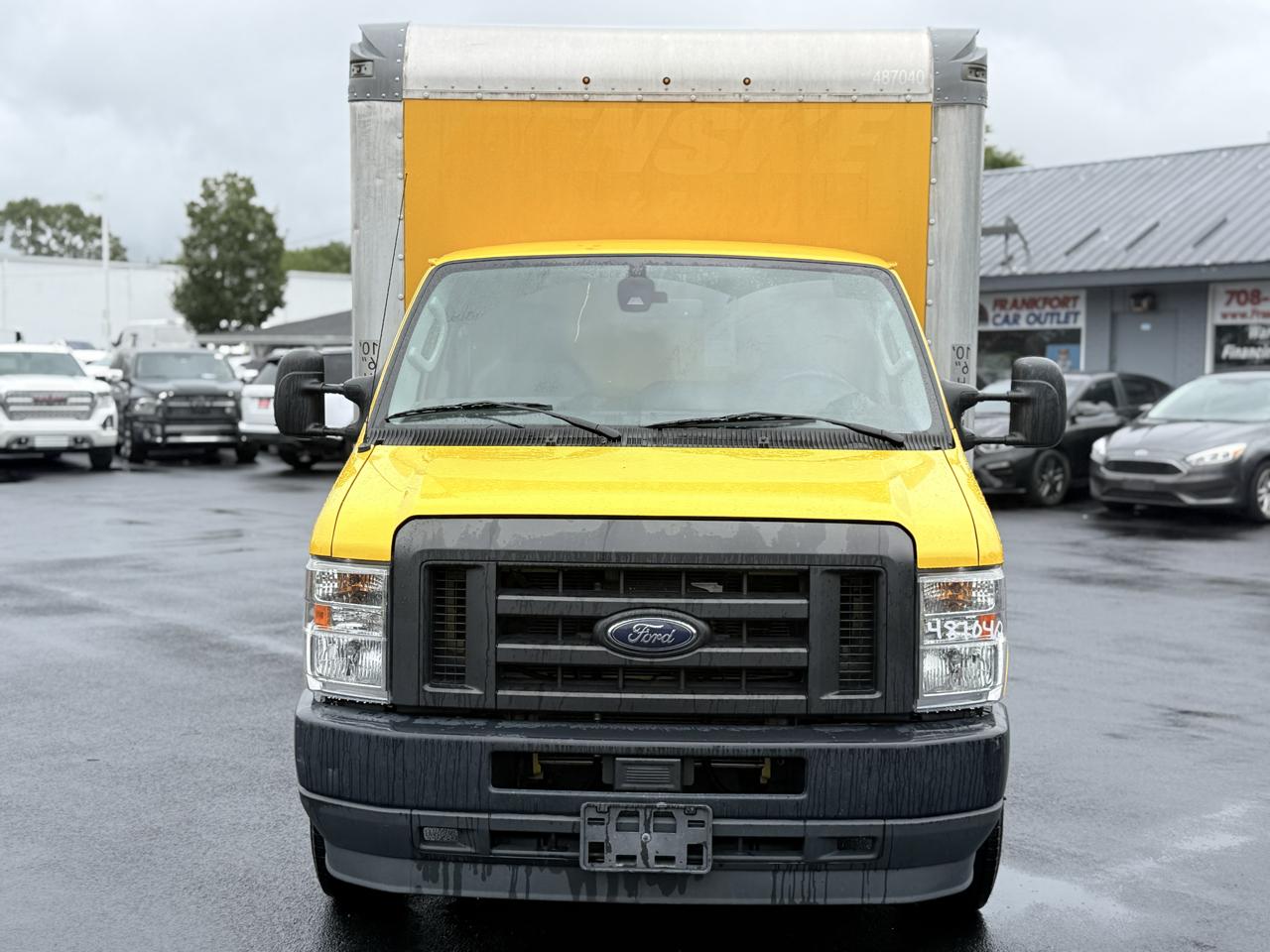 Ford E-Series Cutaway E-350 SRW 138" WB 2022