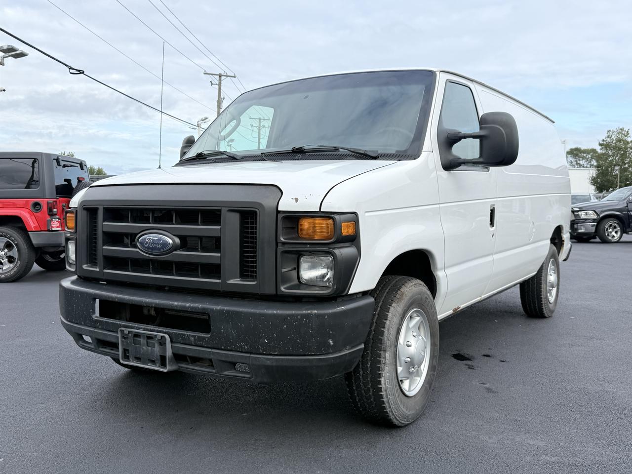 Ford Econoline Cargo Van E-350 Super Duty Recreational 2011