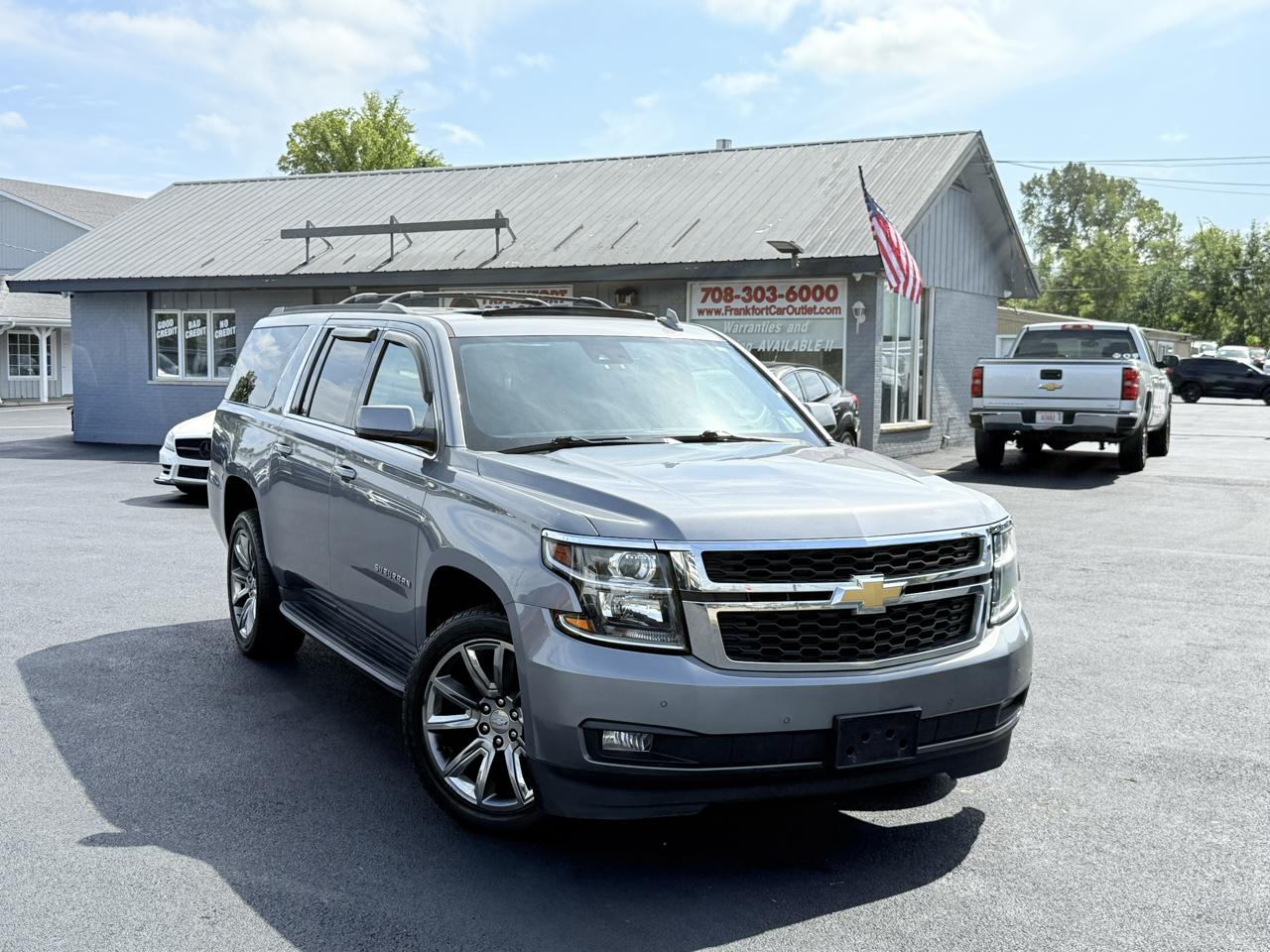 Chevrolet Suburban 4WD 4dr LT 2020