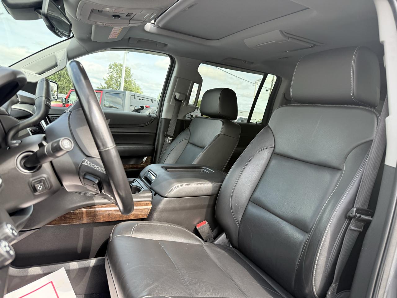 Chevrolet Suburban 4WD 4dr LT 2020