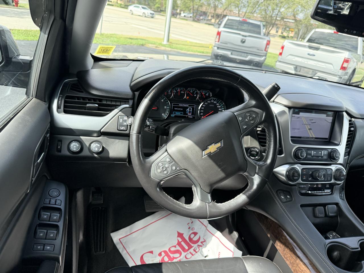 Chevrolet Suburban 4WD 4dr LT 2020
