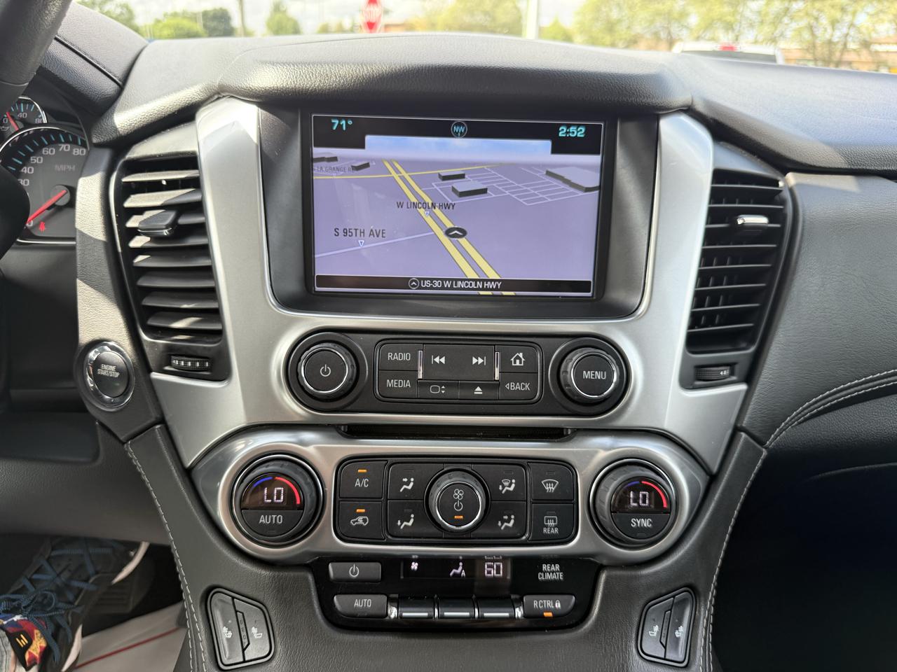 Chevrolet Suburban 4WD 4dr LT 2020