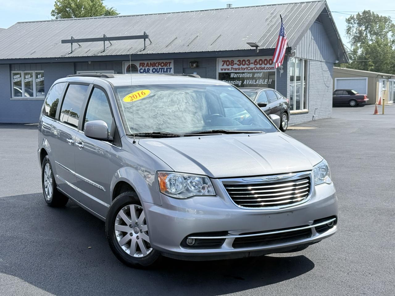 Chrysler Town & Country 4dr Wgn Touring 2016