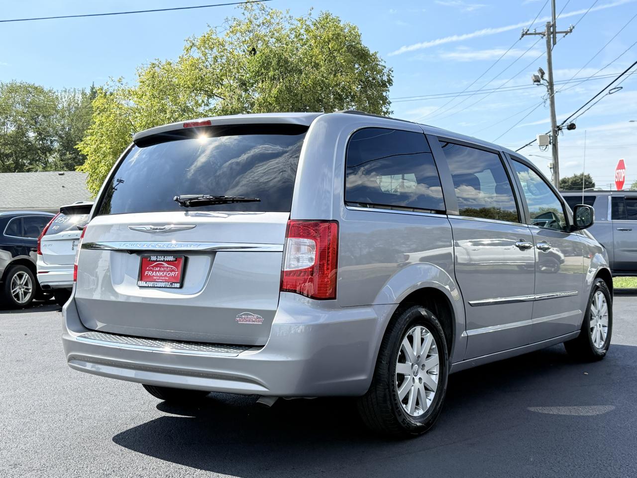 Chrysler Town & Country 4dr Wgn Touring 2016