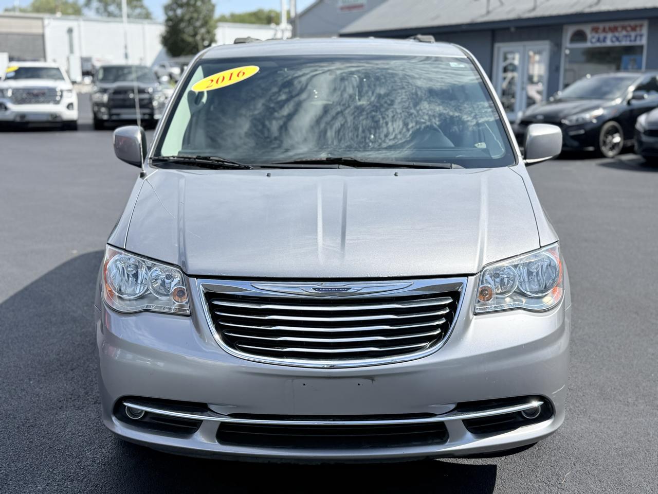 Chrysler Town & Country 4dr Wgn Touring 2016