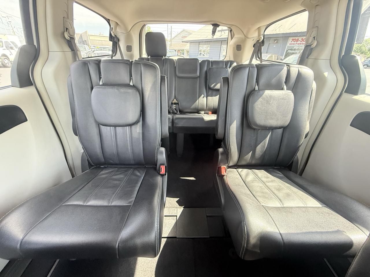 Chrysler Town & Country 4dr Wgn Touring 2016