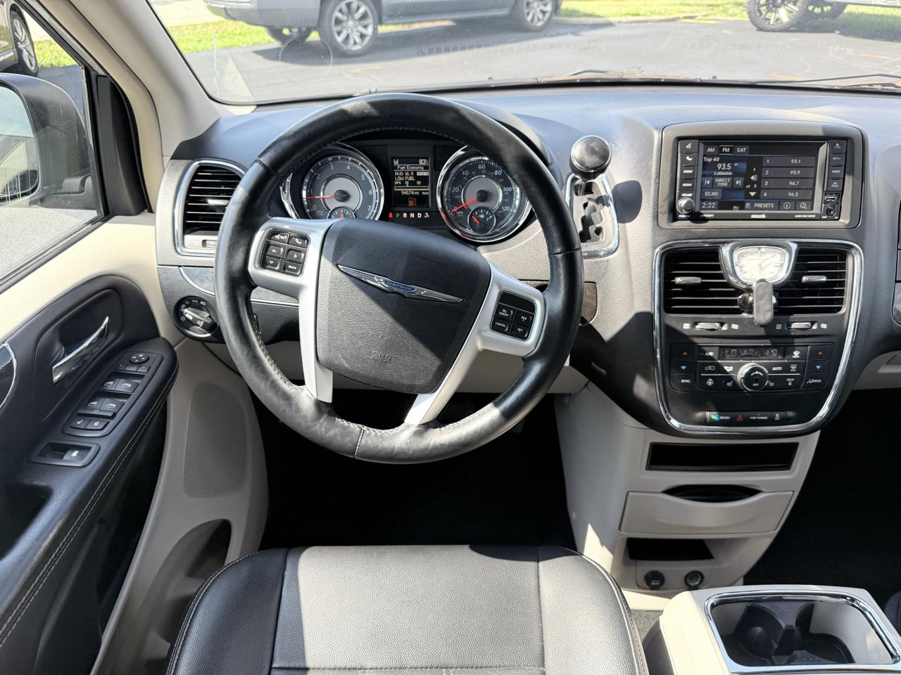 Chrysler Town & Country 4dr Wgn Touring 2016