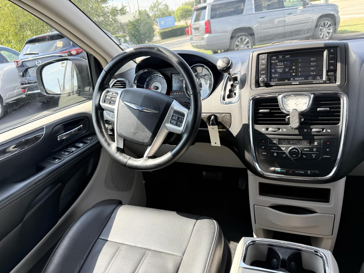 Chrysler Town & Country 4dr Wgn Touring 2016