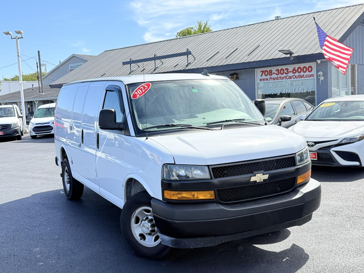 Chevrolet Express Cargo Van RWD 2500 135" 2023