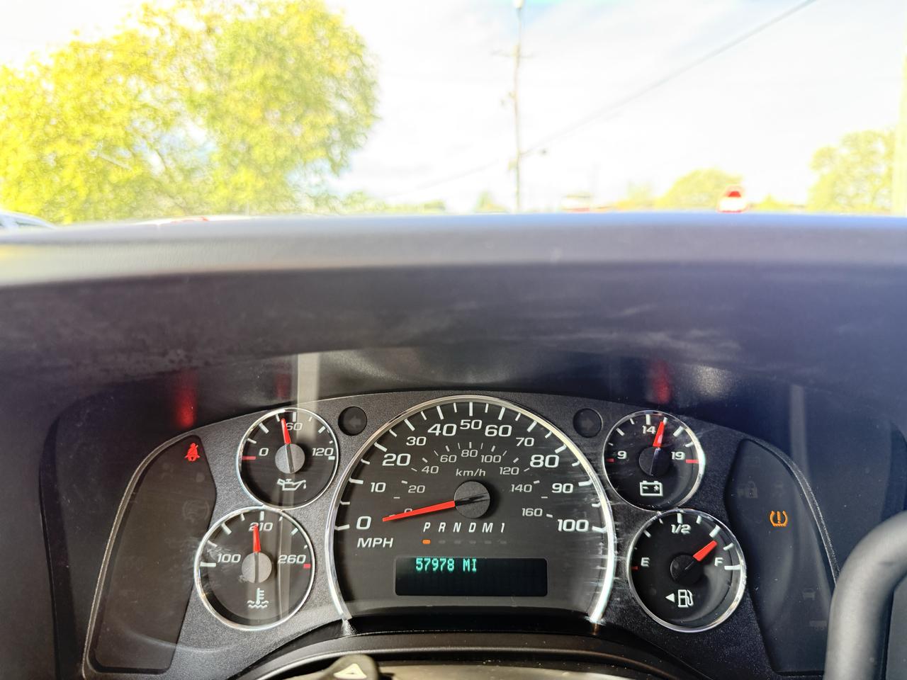 Chevrolet Express Cargo Van RWD 2500 135" 2023