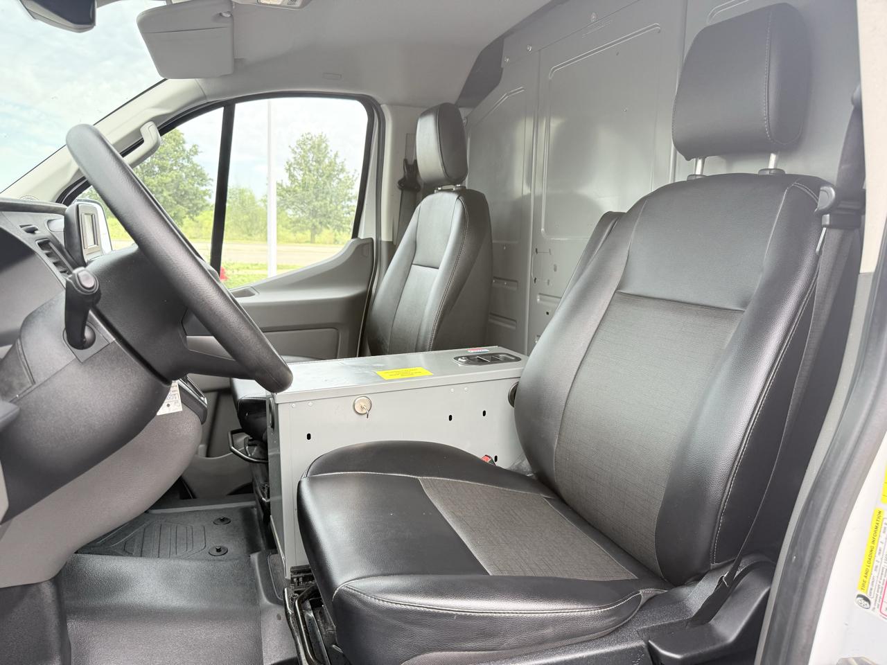 Ford Transit Cargo Van T-150 130" Low Rf 8670 GVWR AWD 2022