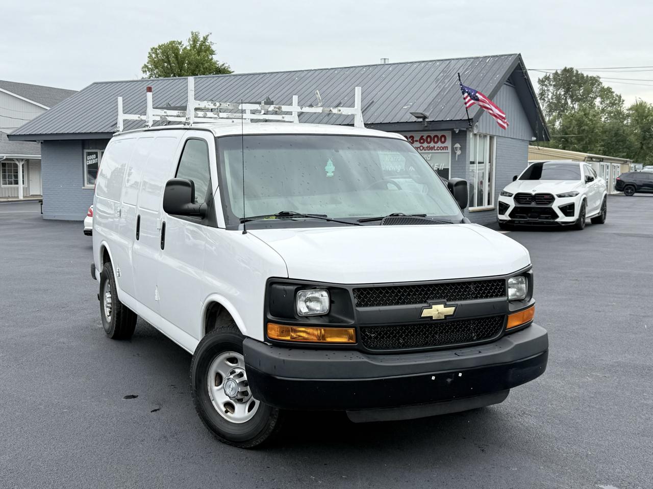 Chevrolet Express Cargo Van RWD 3500 135" 2016