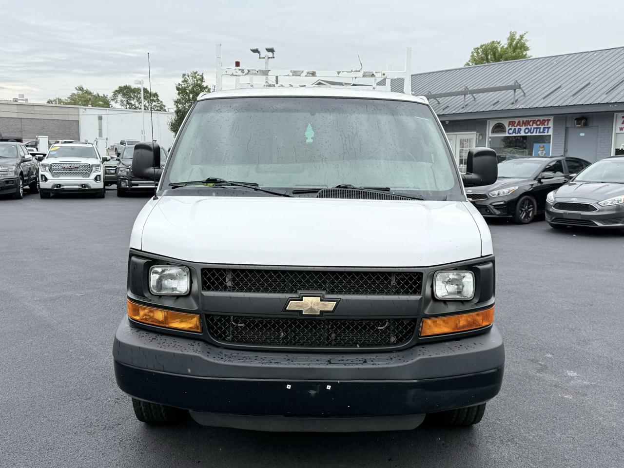 Chevrolet Express Cargo Van RWD 3500 135" 2016