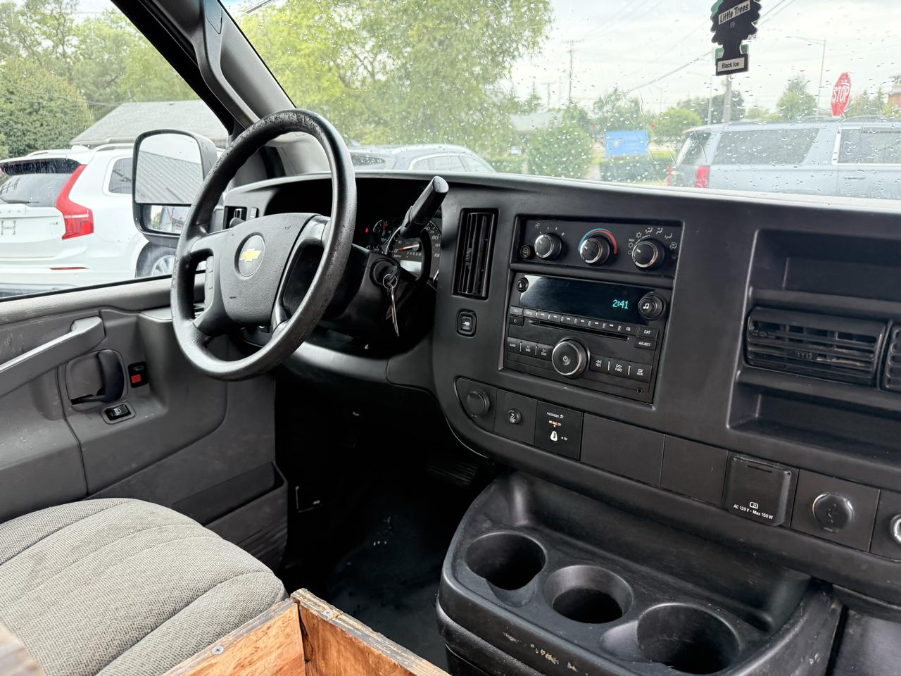Chevrolet Express Cargo Van RWD 3500 135" 2016
