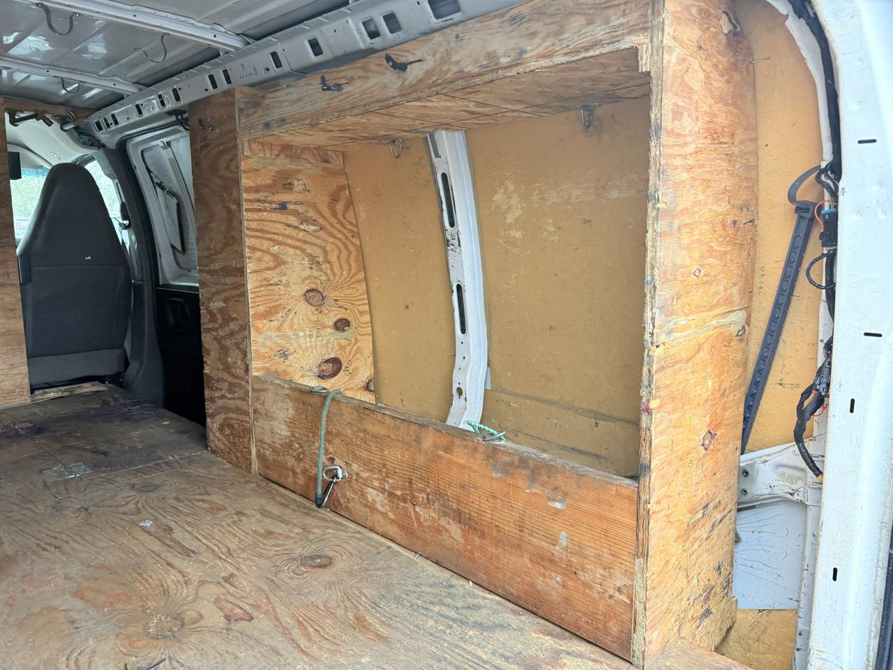 Chevrolet Express Cargo Van RWD 3500 135" 2016