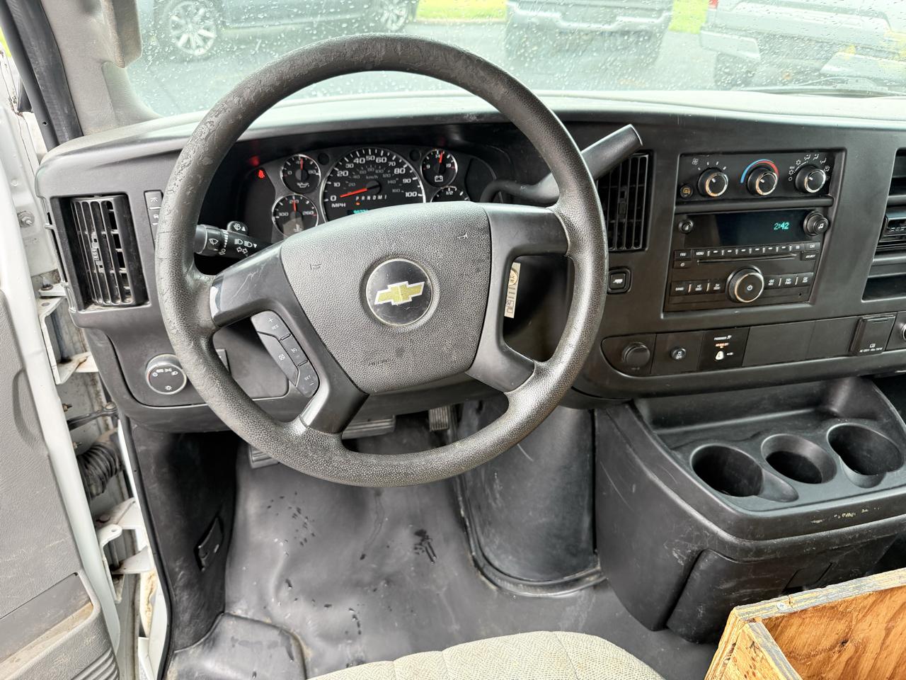 Chevrolet Express Cargo Van RWD 3500 135" 2016