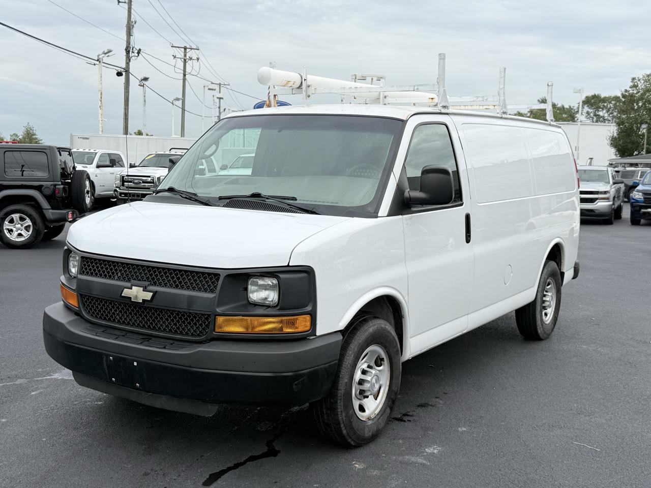 Chevrolet Express Cargo Van RWD 2500 135" 2015