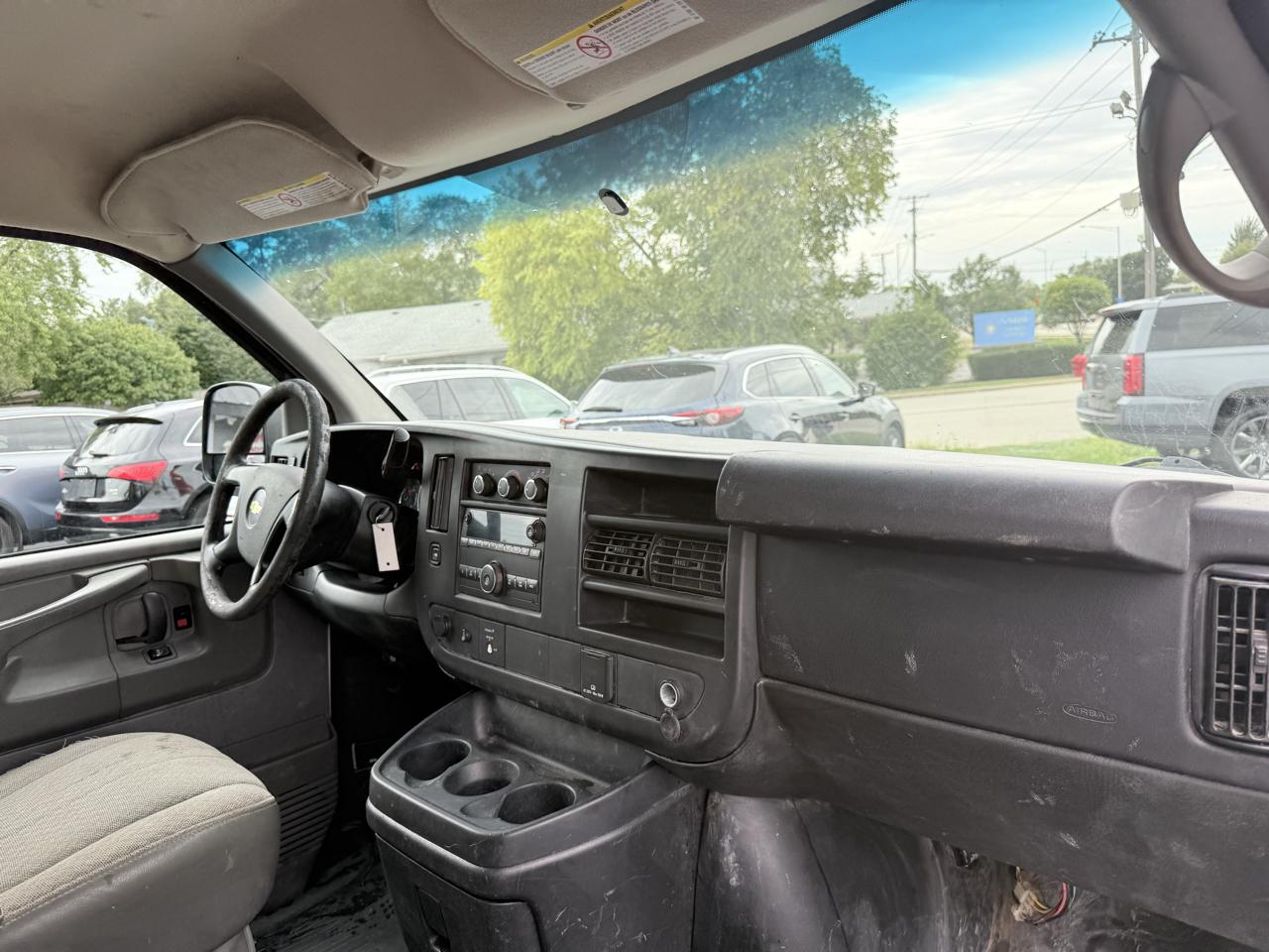 Chevrolet Express Cargo Van RWD 2500 135" 2015