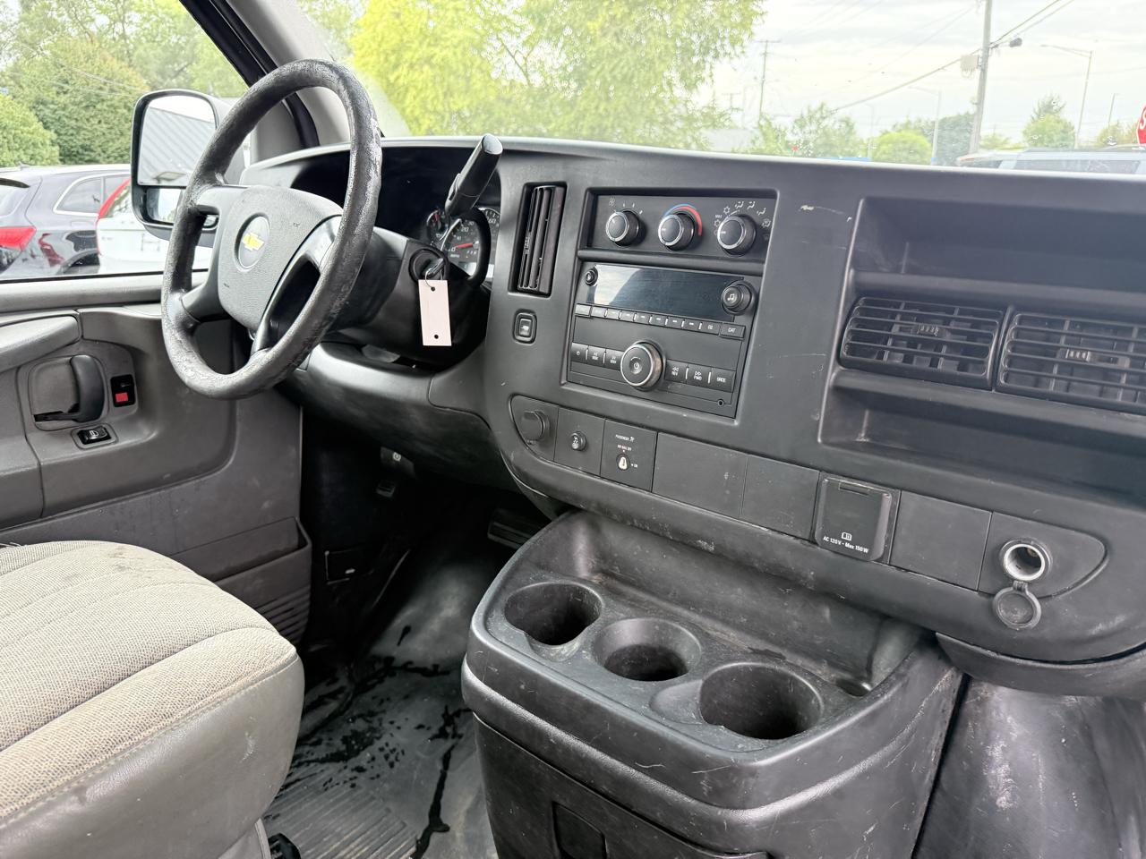 Chevrolet Express Cargo Van RWD 2500 135" 2015