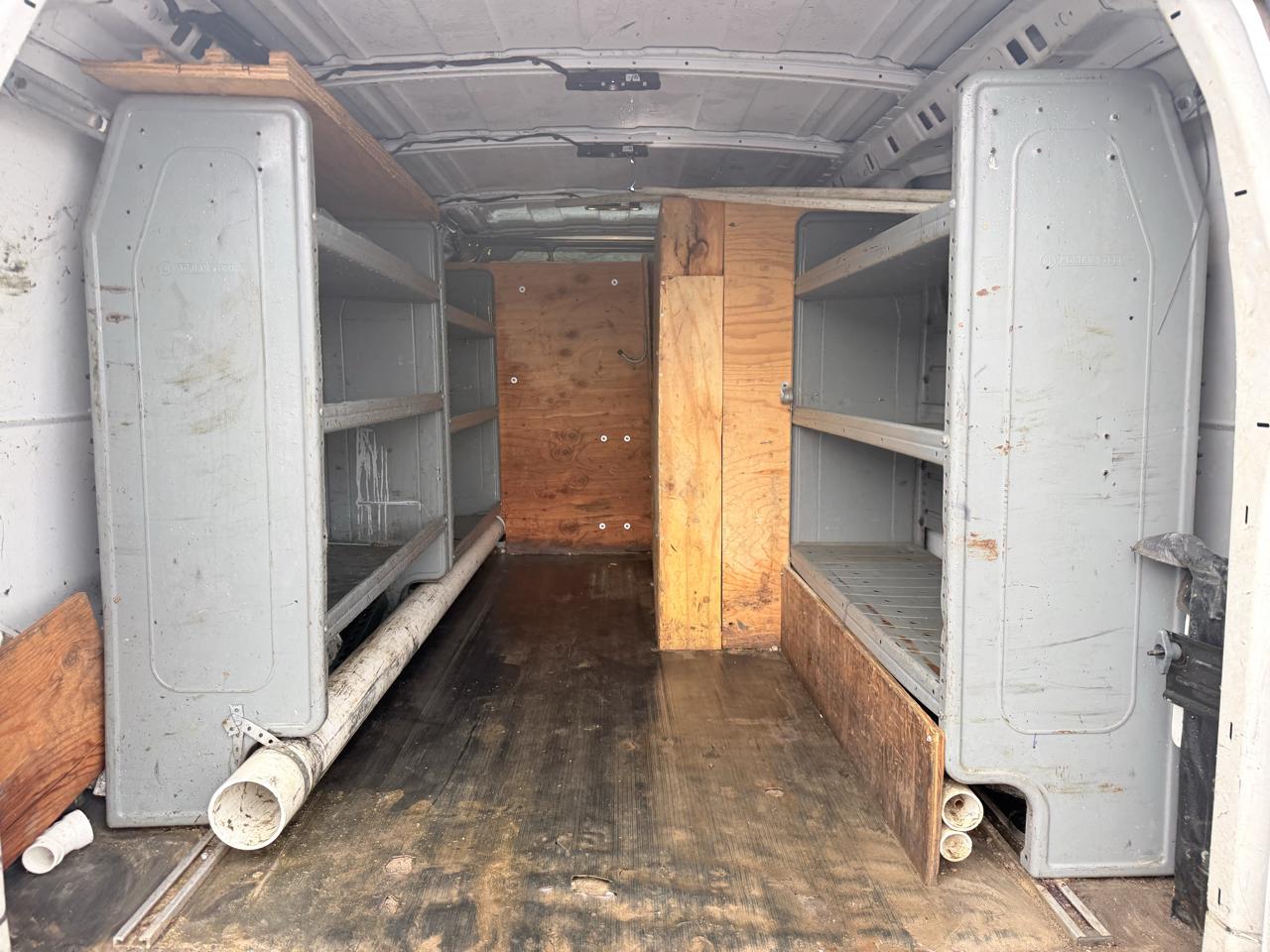 Chevrolet Express Cargo Van RWD 2500 135" 2015