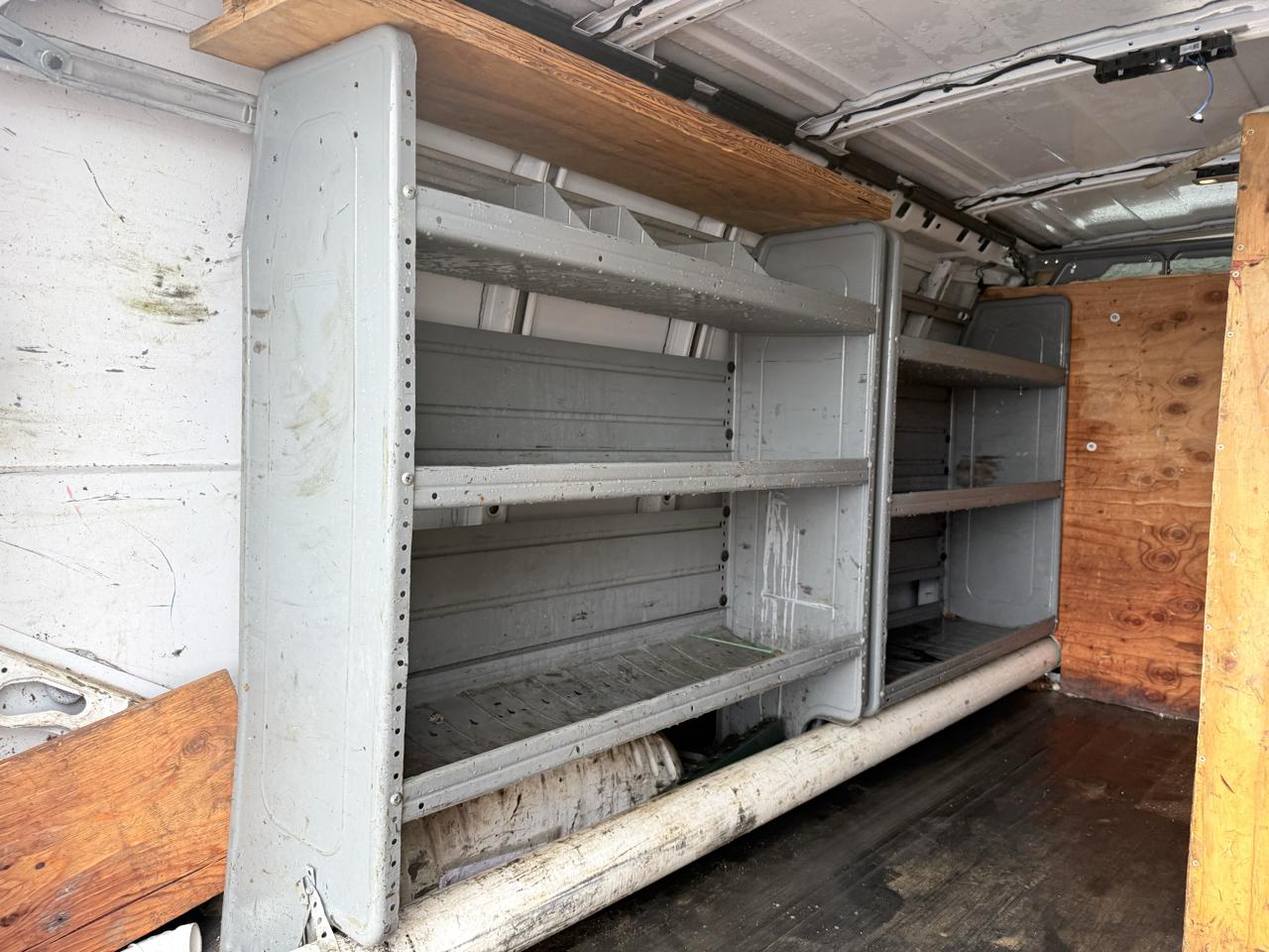 Chevrolet Express Cargo Van RWD 2500 135" 2015