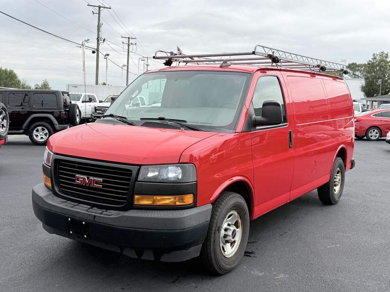 GMC Savana Cargo Van RWD 3500 135" 2019