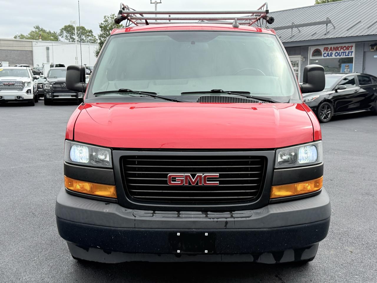 GMC Savana Cargo Van RWD 3500 135" 2019