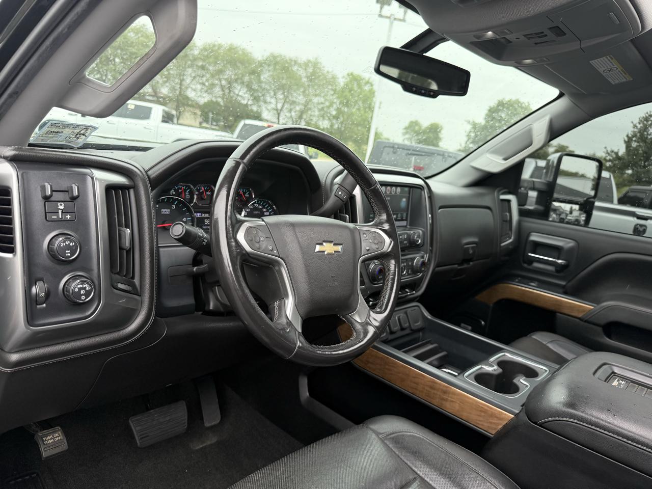 Chevrolet Silverado 3500HD 4WD Crew Cab 167.7" LTZ 2018