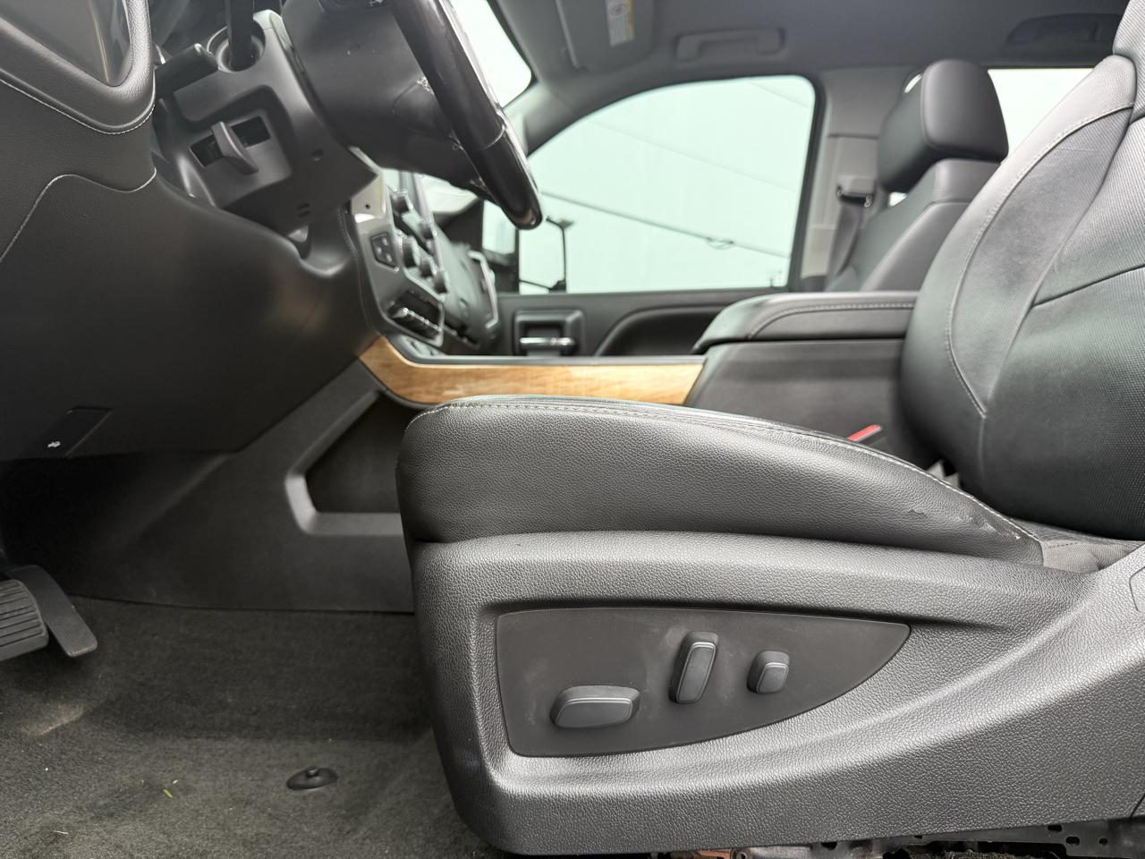 Chevrolet Silverado 3500HD 4WD Crew Cab 167.7" LTZ 2018