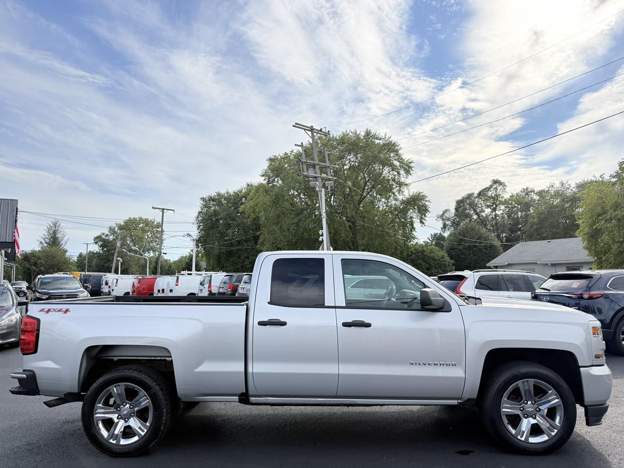 Chevrolet Silverado 1500 4WD Double Cab 143.5" Custom 2016