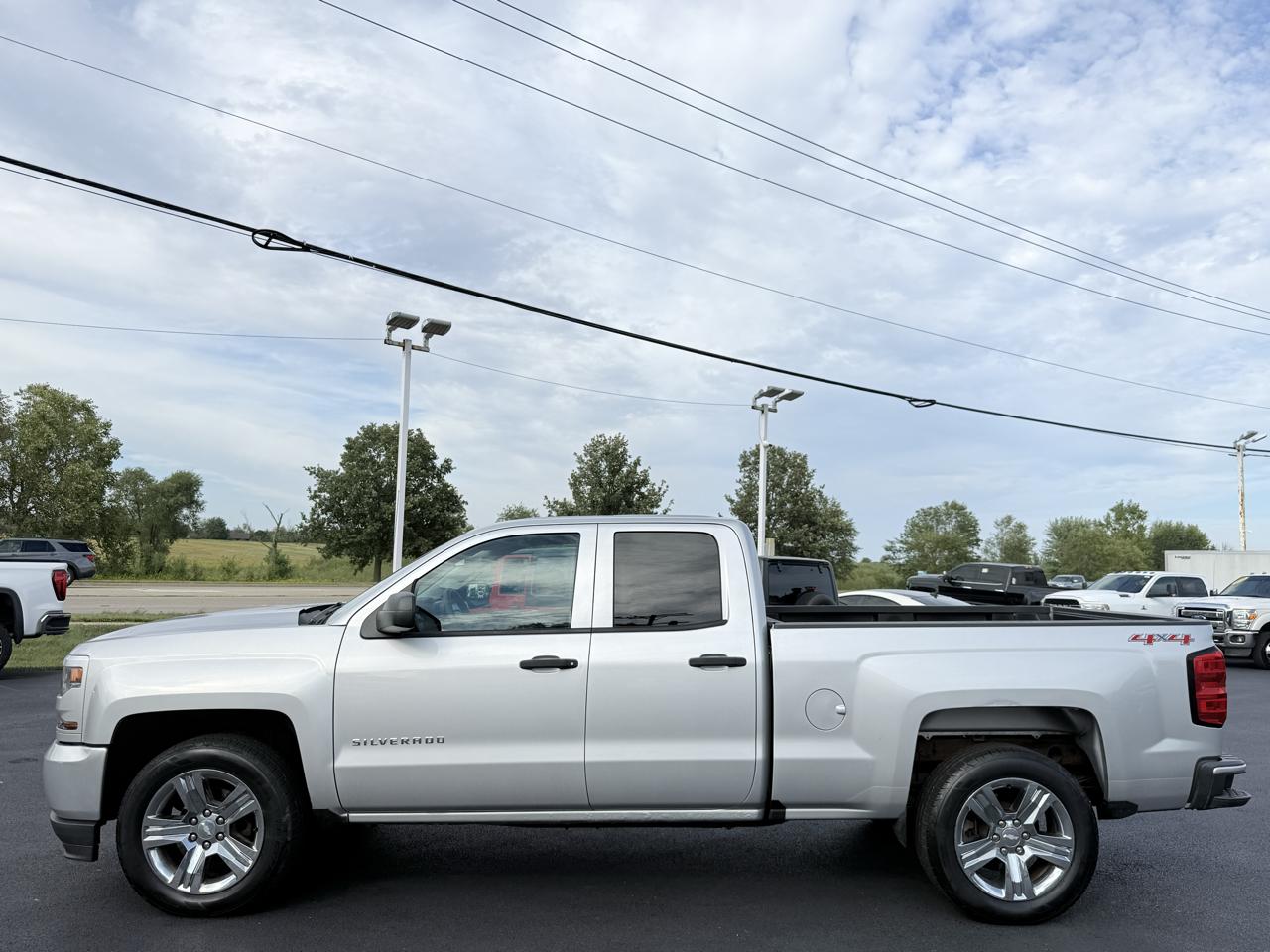 Chevrolet Silverado 1500 4WD Double Cab 143.5" Custom 2016