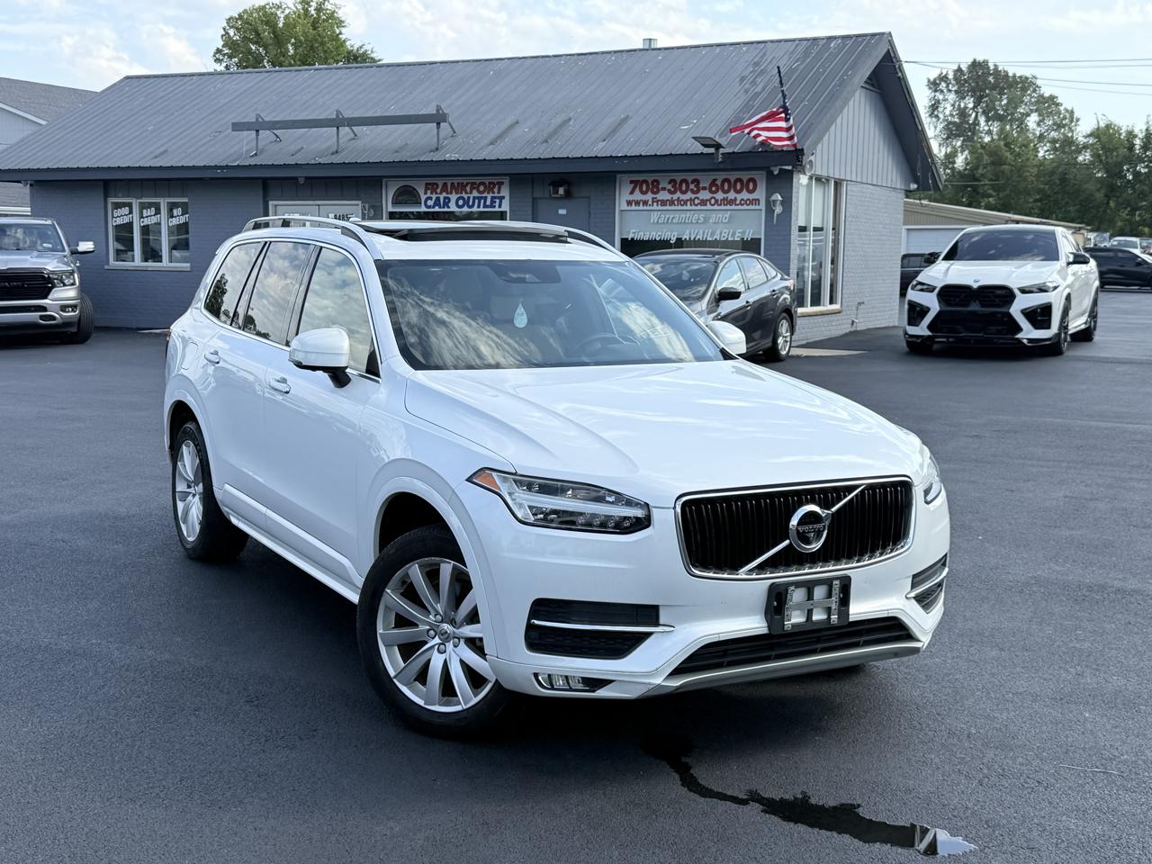 Volvo XC90 T6 AWD 7-Passenger Momentum 2017