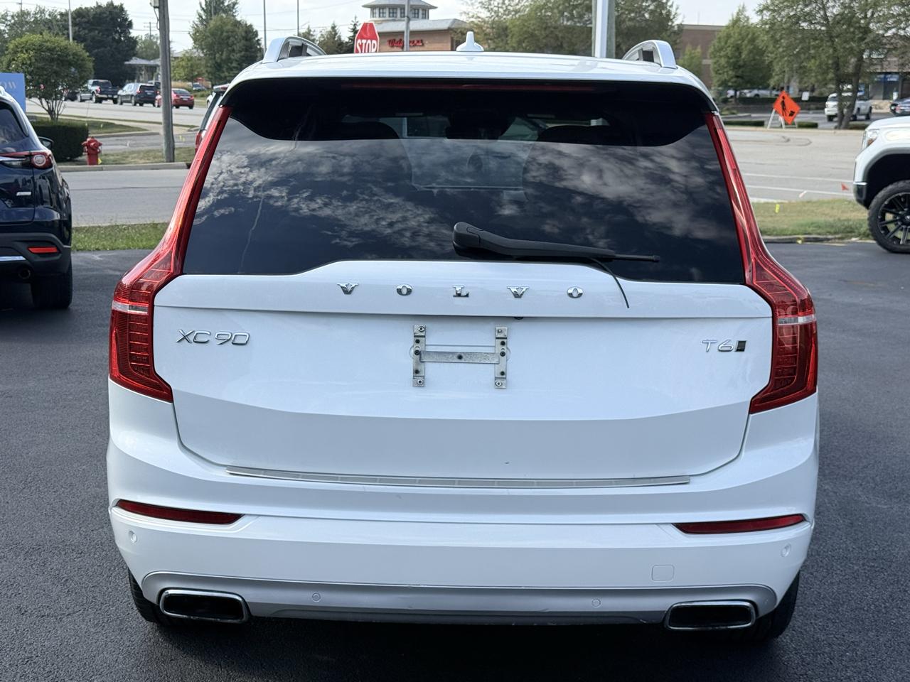Volvo XC90 T6 AWD 7-Passenger Momentum 2017