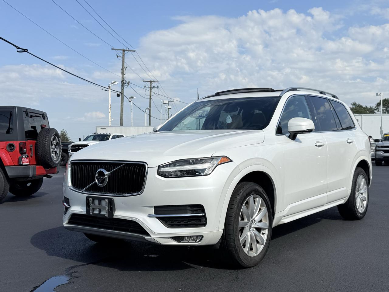 Volvo XC90 T6 AWD 7-Passenger Momentum 2017